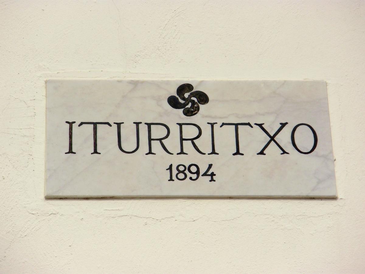 Iturritxo Landetxea Guest House San Sebastian Bagian luar foto